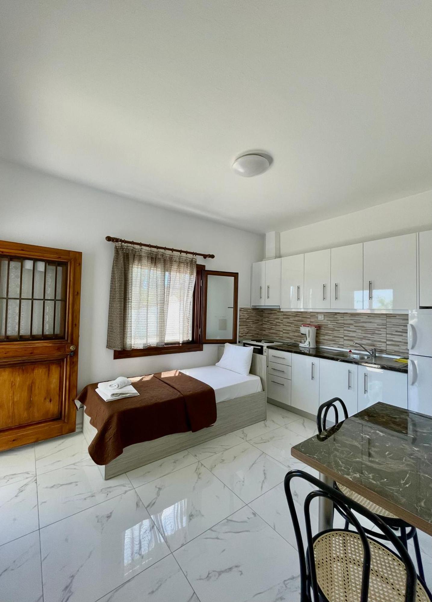 Anna Dani Apartments Vourvourou Exteriér fotografie